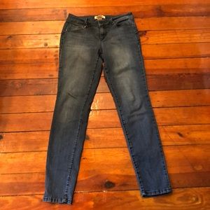 💥SALE💥 Skinny Jeans size 7